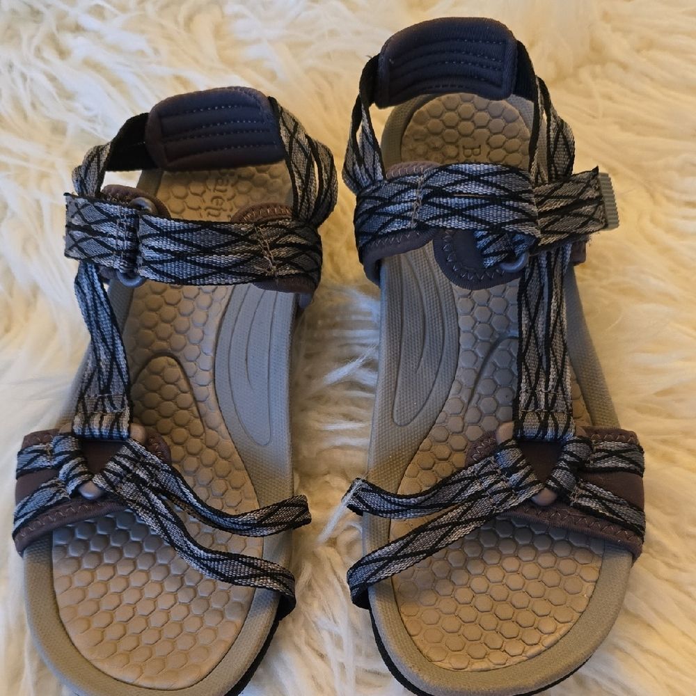 Baretraps Strappy Sandals